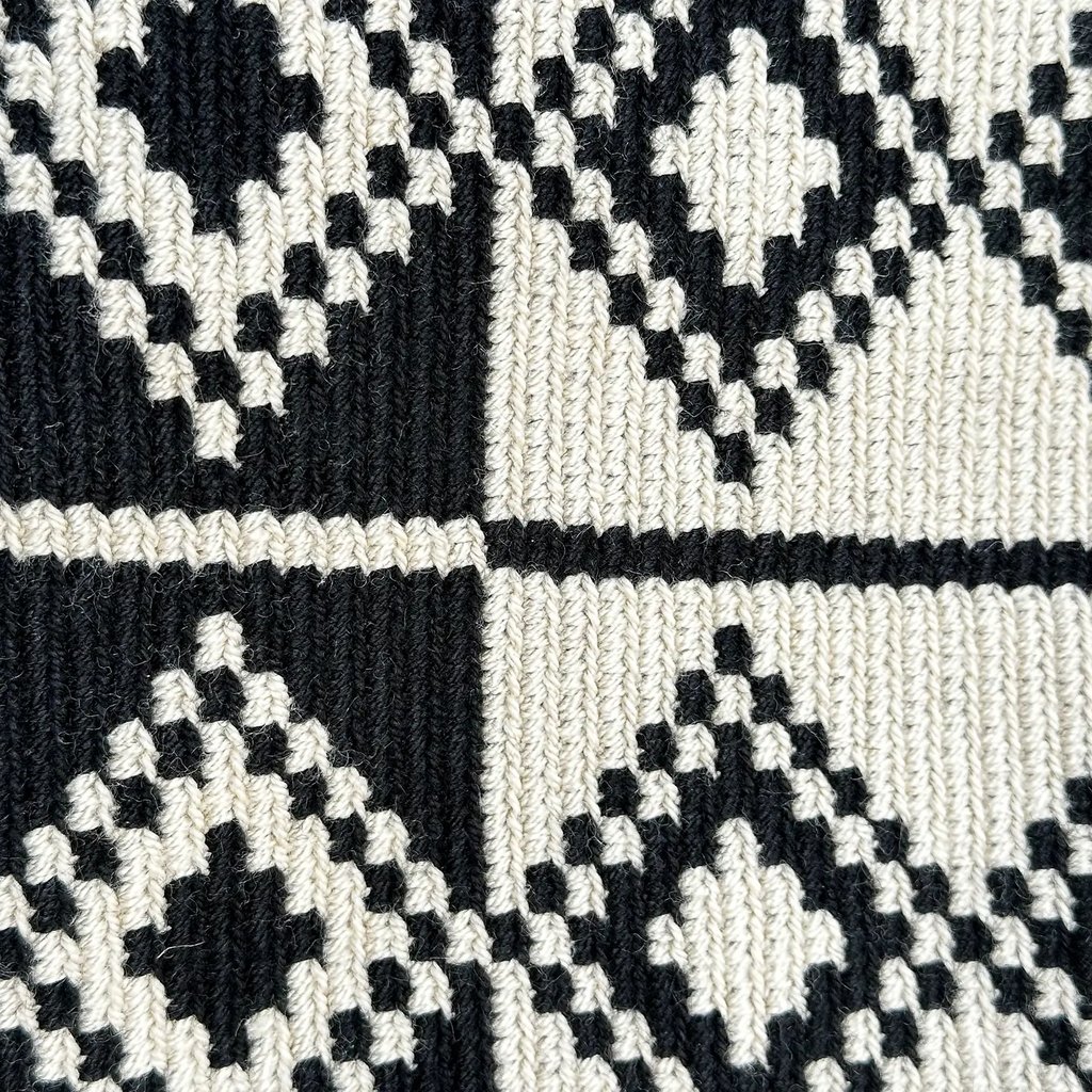 Sac à bandoulière, tissé à la main par des tisserandes de la communauté indigène Wayuu en Colombie. Sac issu du commerce équitable et dans une démarche de Slow-Fashion.