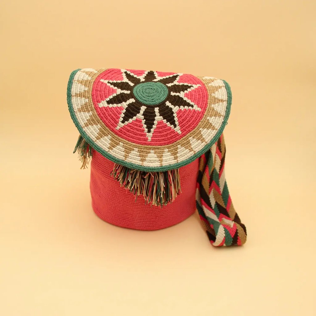 Sac La Guagira uni rose mochila Wayuu. Fabriquée à la main. fabrication équitable. slow fashion. couleurs estivales et vives. 