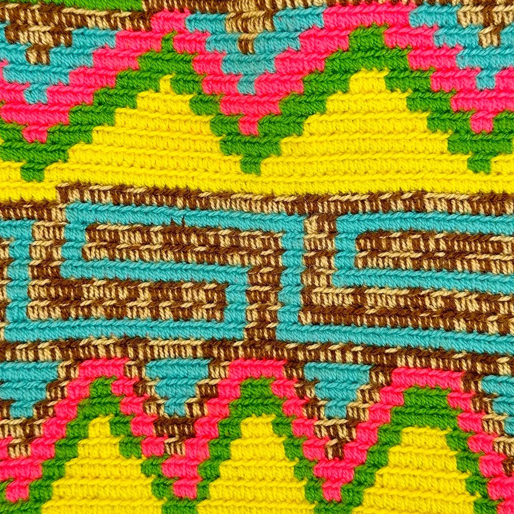 Sac à bandoulière, tissé à la main par des tisserandes de la communauté Wayuu en Colombie. 