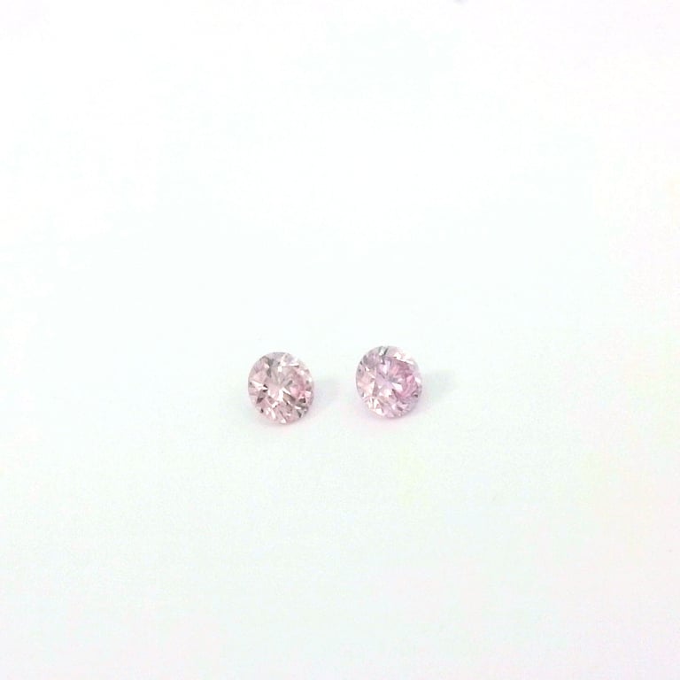 2 = 0.18ct 6P SI Round Pair Pink Diamonds