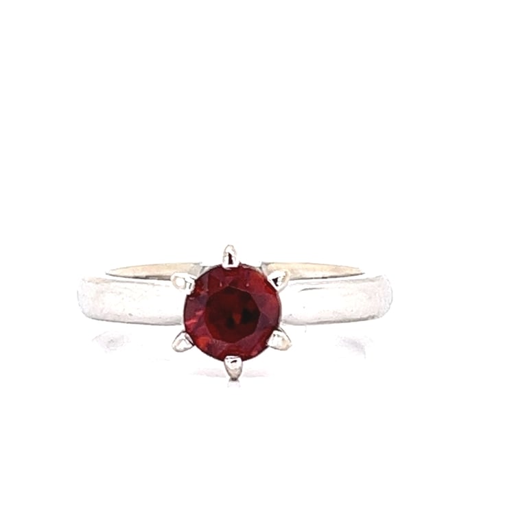 0.97ct Rhodolite Garnet Solitaire Dress Ring