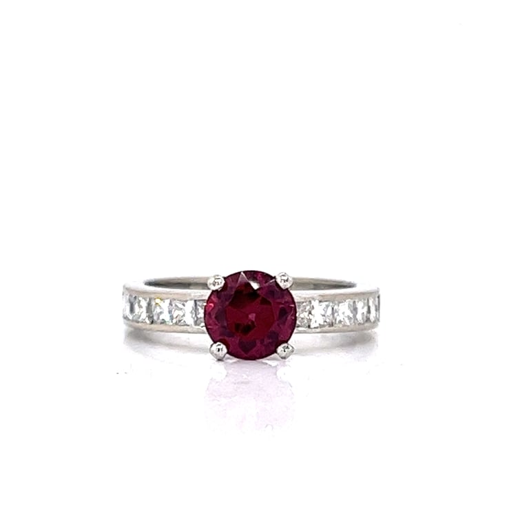 1.2ct Rhodolite Garnet Dress Ring