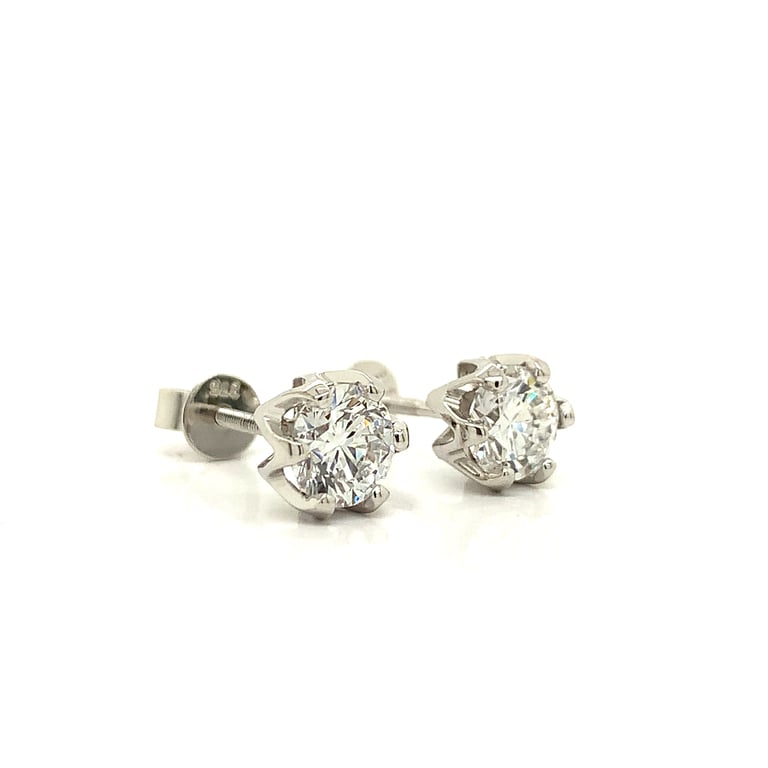 3.0ct E VS Round Lab-Diamond 6 Claw Stud Earrings