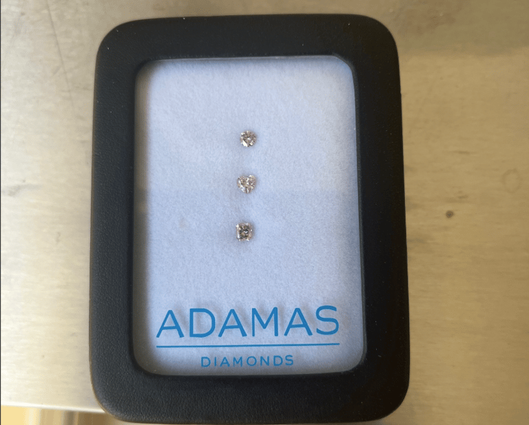 0.26ct 6P SI2 Radiant  Pink Diamond