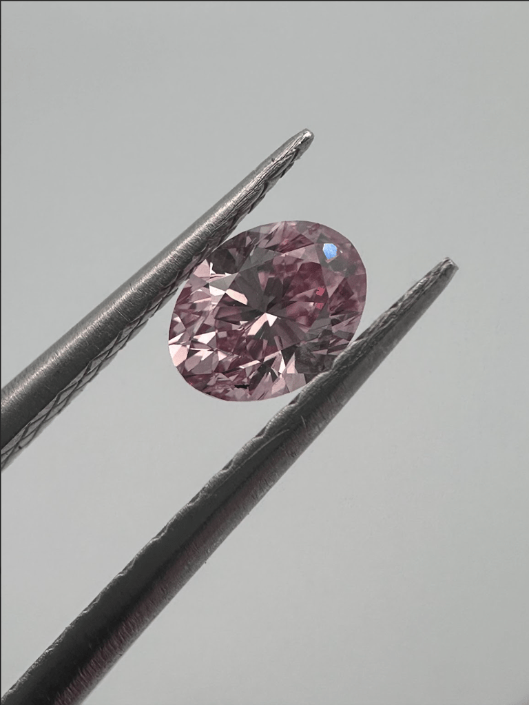 0.54ct 5PR SI2 Oval Tender Pink Diamond