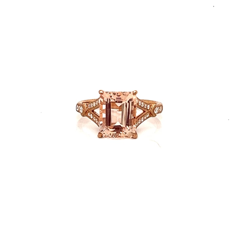 ADR2202035 &ndash; Dress Ring 4ct Morganite Split Band