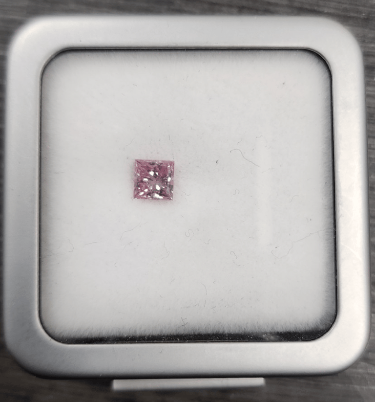 0.51ct 5P SI2 Princess Pink Diamond