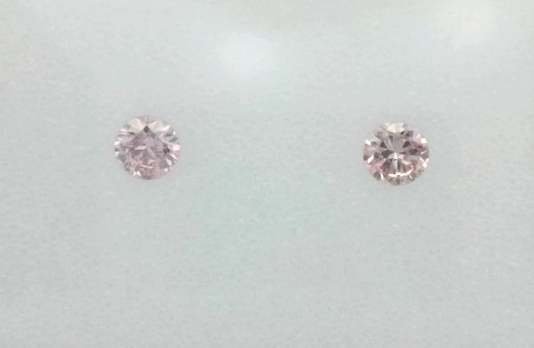 0.10ct 5P SI1 Round Pink Diamond Pair