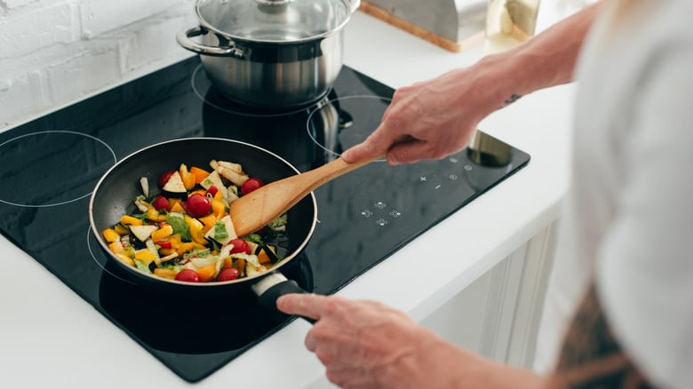 Hisense I6433C Hob - Black