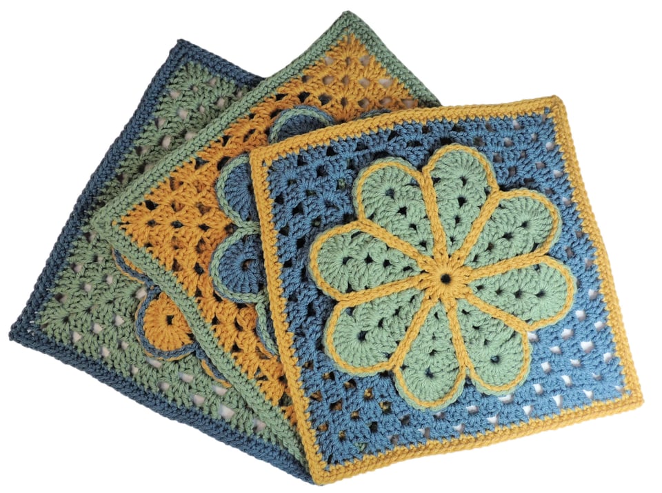 does anyone have a pattern for a 70s style flower granny square please? : r/ crochet